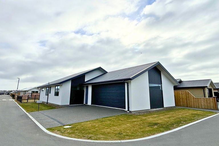 Photo of property in 41 Edlin Lane, Pegasus, 7612