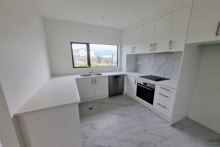 Photo of property in 45a Crestview Rise, Papakura, 2110