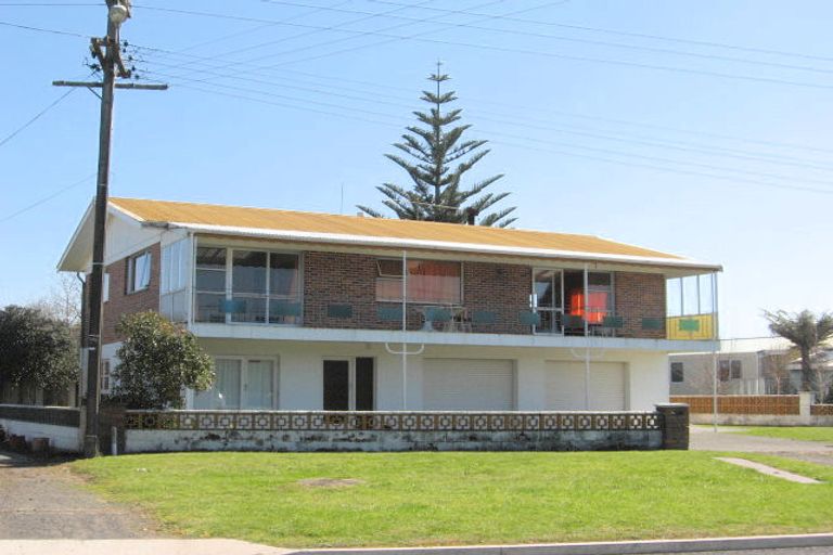 Photo of property in 16 Cook Drive, Whitianga, 3510