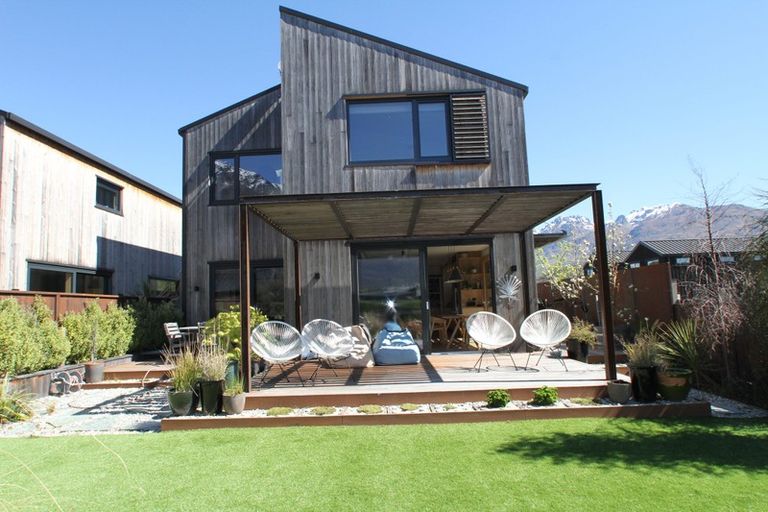 Photo of property in 6 Soudley Court, Jacks Point, Queenstown, 9371