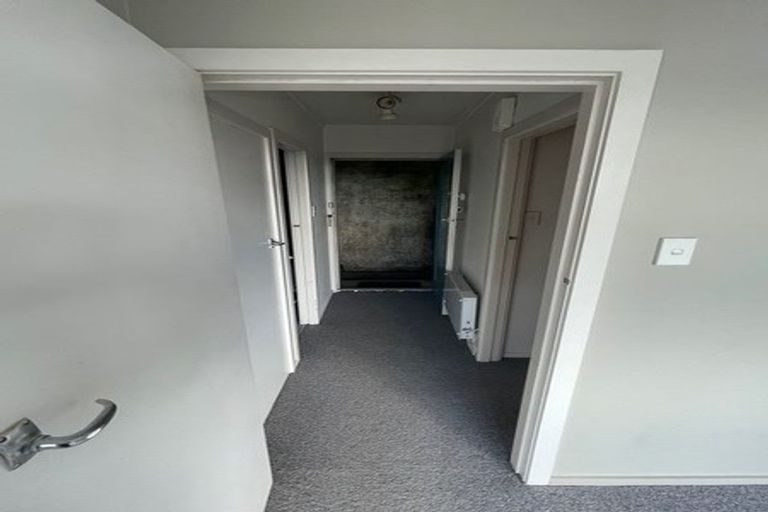 Photo of property in 4 Raroa Road, Kelburn, Wellington, 6012