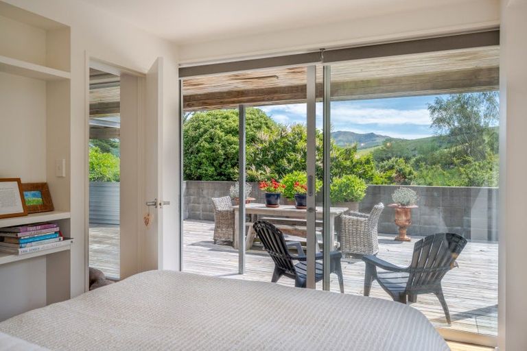 Photo of property in 2 Tirohanga Terrace, Akaroa, 7581