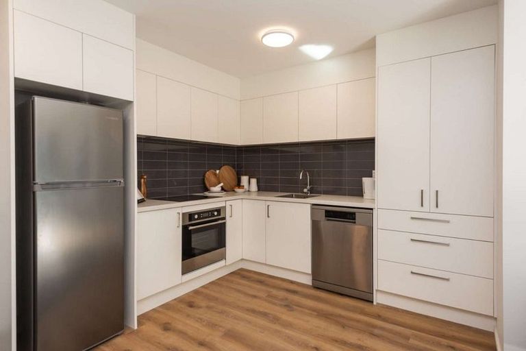 Photo of property in Amuri Park Apartments, 7/280 Bealey Avenue, Christchurch Central, Christchurch, 8013