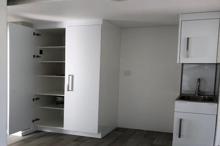 Photo of property in 27 Rugby Road, Birkenhead, Auckland, 0626