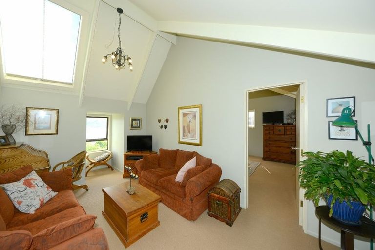 Photo of property in 2 Ranui Crescent, Diamond Harbour, Lyttelton, 8971