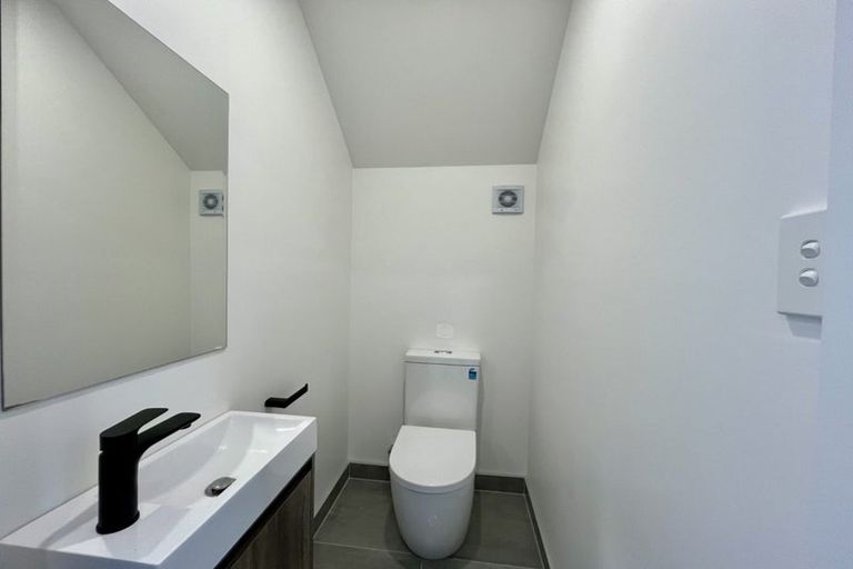 Photo of property in 12b Massine Place, Randwick Park, Auckland, 2105