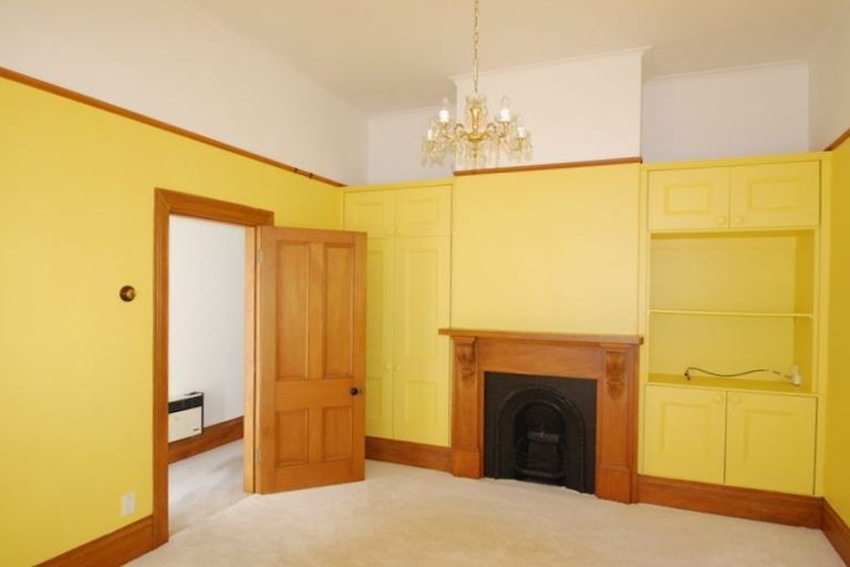 Photo of property in 128 Elizabeth Street, Mount Victoria, Wellington, 6011