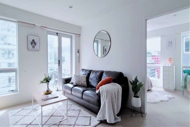 Photo of property in Terrace Heights Apartments, 8c/163 The Terrace, Wellington Central, Wellington, 6011