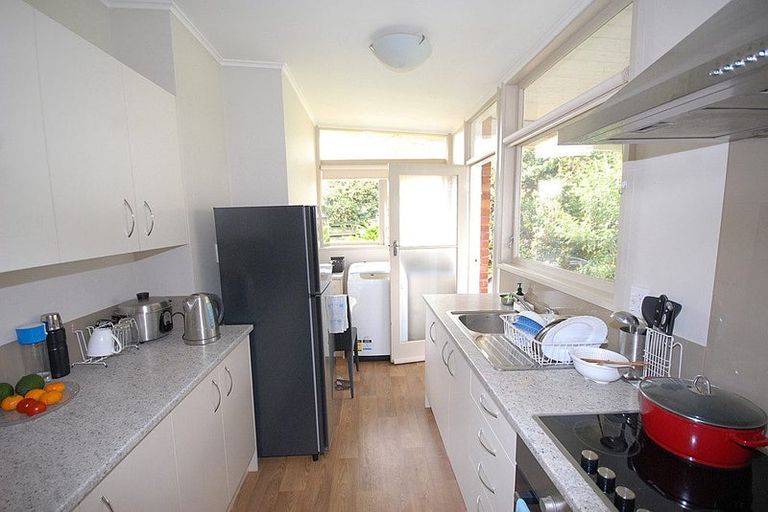 Photo of property in 3/13 Napoleon Avenue, Milford, Auckland, 0620