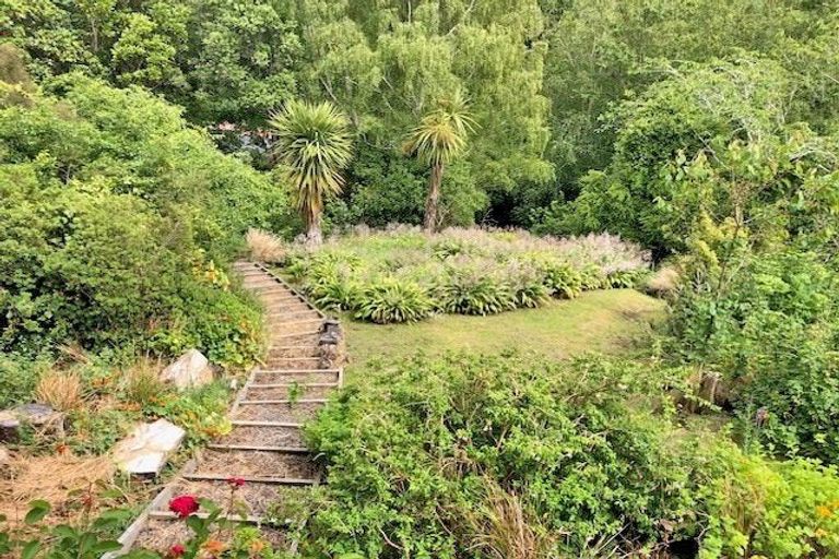 Photo of property in 38 Tizzards Road, Robinsons Bay, Akaroa, 7581