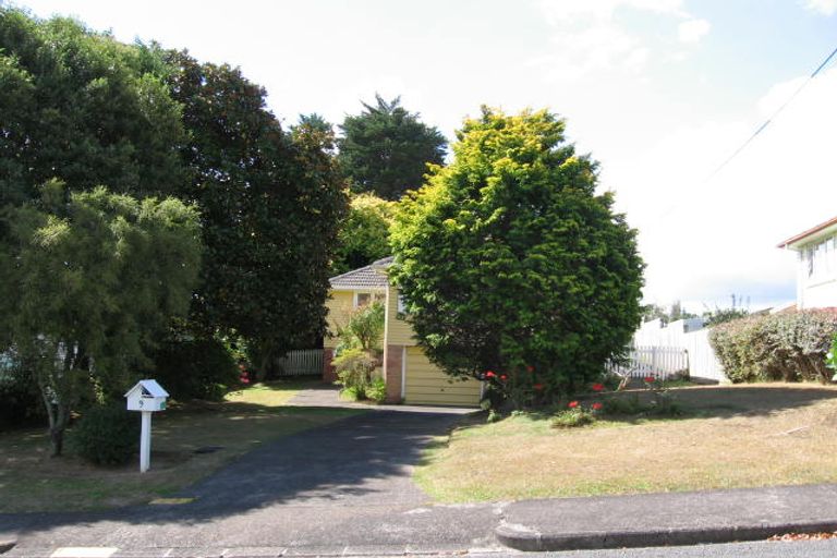 Photo of property in 9 Hinau Street, New Lynn, Auckland, 0600