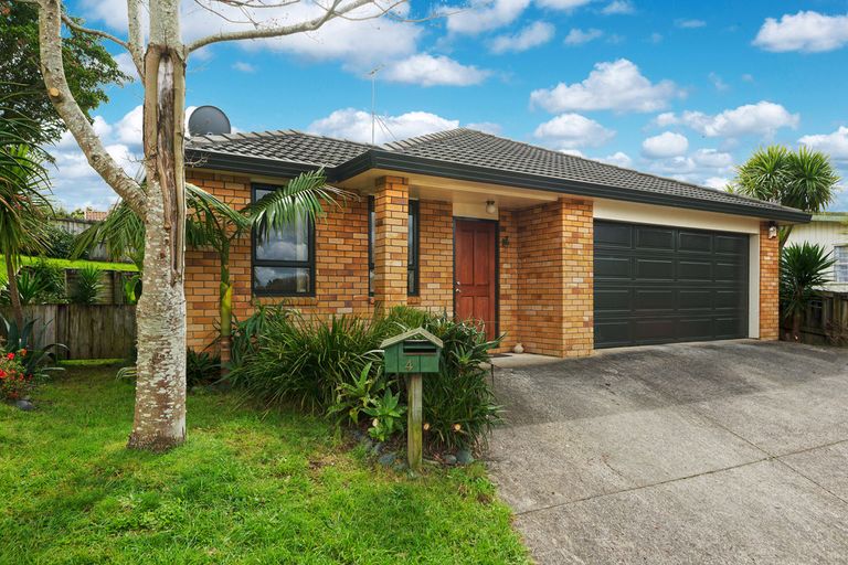 Photo of property in 4 George Arthur Place, Pukekohe, 2120