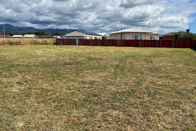 Photo of property in 5 Ash Close, Levin, 5510