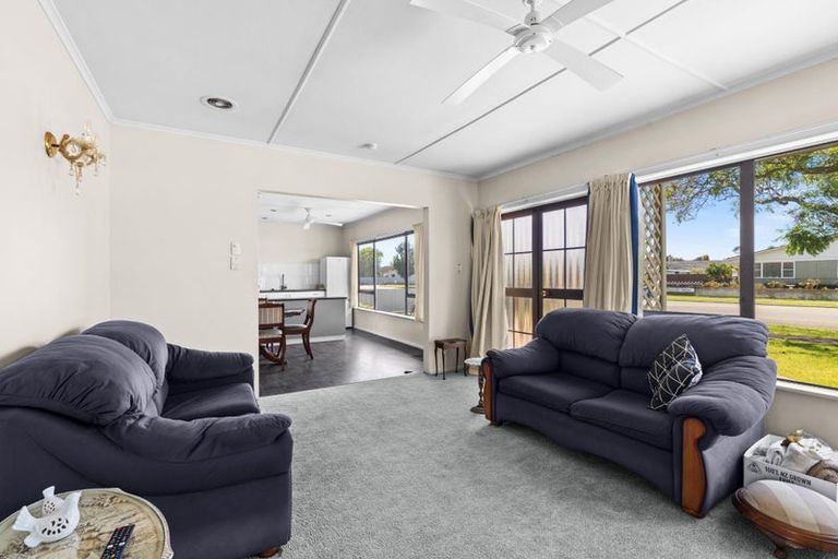 Photo of property in 85 Gloucester Street, Greenmeadows, Napier, 4112