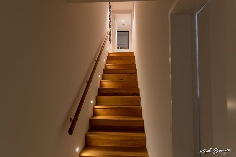 Photo of property in 5 Jean Caldwell Way, Island Bay, Wellington, 6023