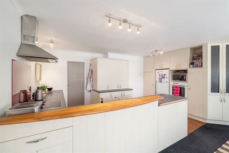 Photo of property in 15 Dunster Street, Burnside, Christchurch, 8053