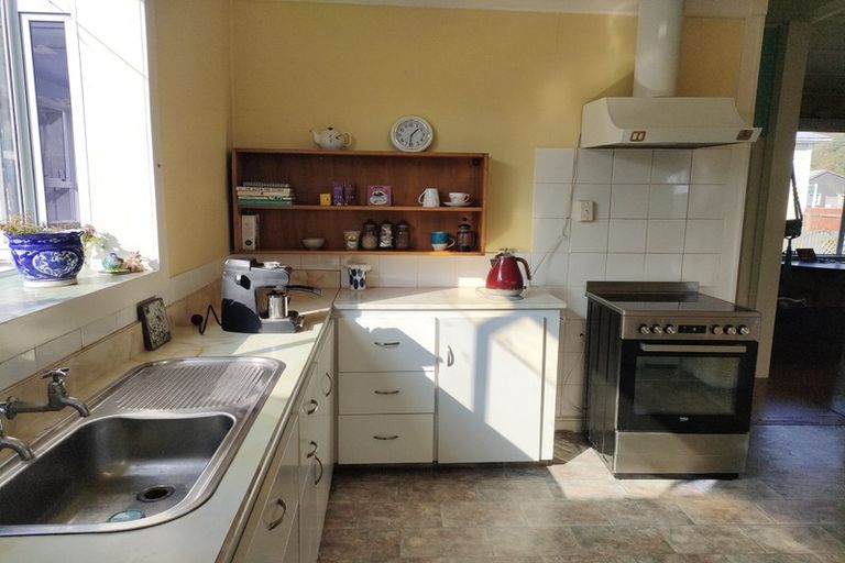 Photo of property in 7 Greenfield Street, Hector, 7822