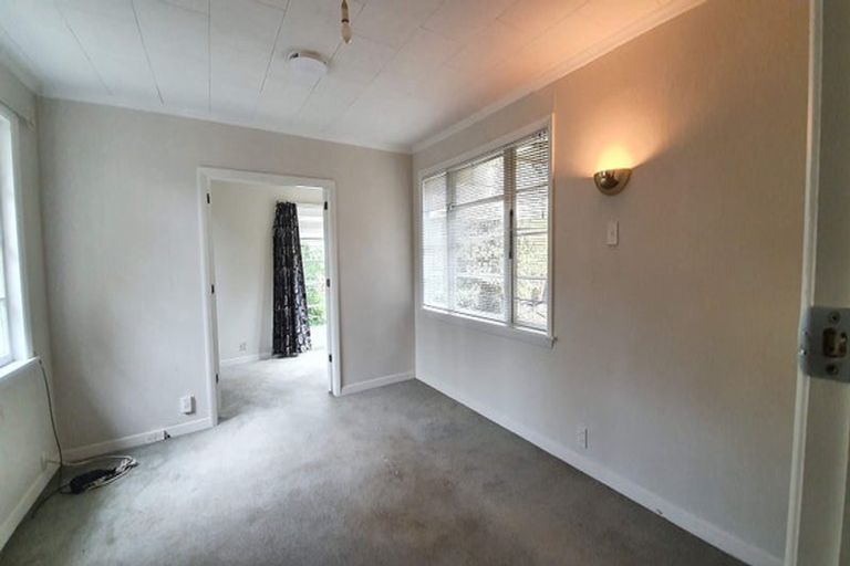 Photo of property in 43 Kirkwood Avenue, Upper Riccarton, Christchurch, 8041