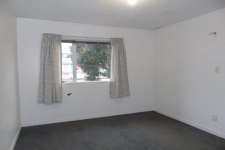 Photo of property in 305a Mansfield Street, Newtown, Wellington, 6021