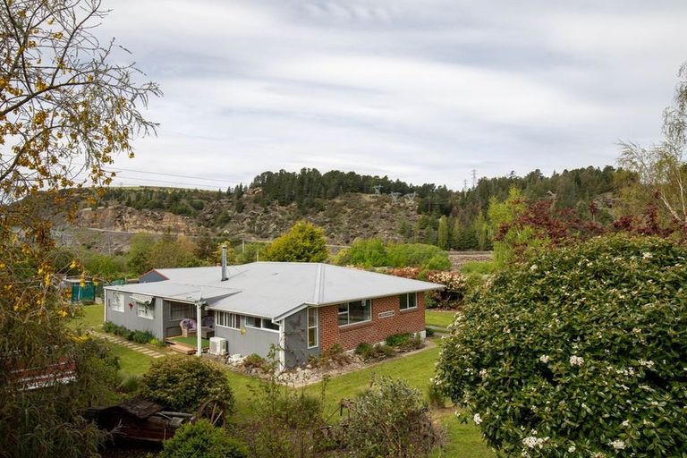 Photo of property in 39 Tamblyn Drive, Lake Roxburgh Village, Roxburgh, 9571