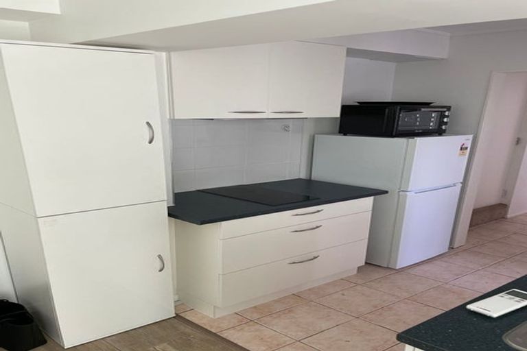 Photo of property in 2/54 Stapleford Crescent, Browns Bay, Auckland, 0630