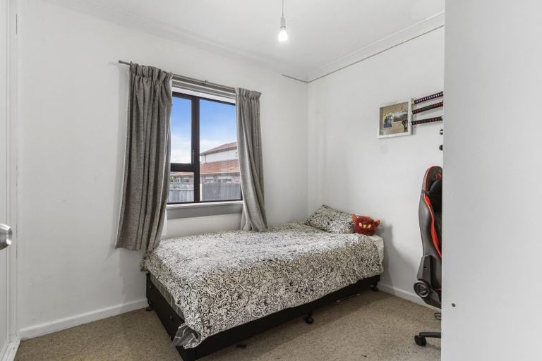 Photo of property in 12 Panorama Road, Mount Wellington, Auckland, 1060