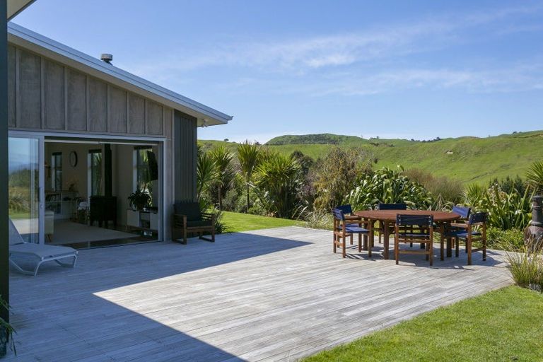 Photo of property in 550 Whangamata Road, Kinloch, Taupo, 3377