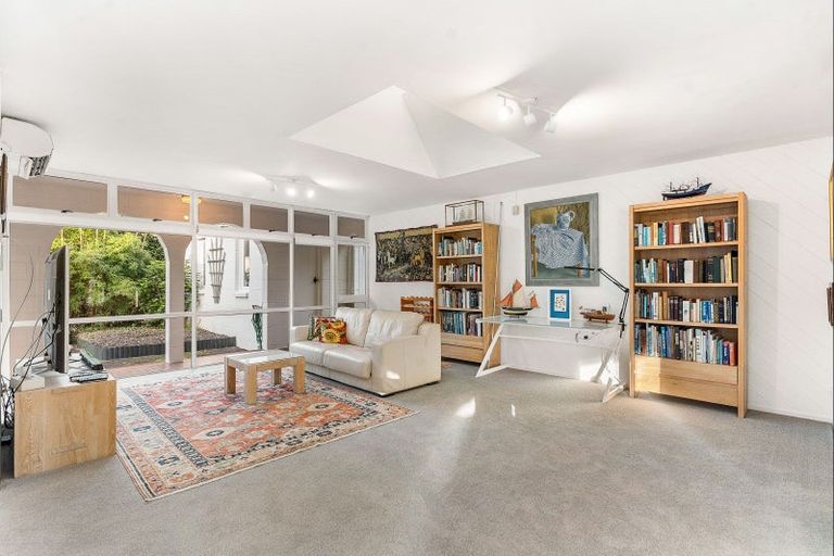 Photo of property in 51 Riverside Road, Orewa, 0931