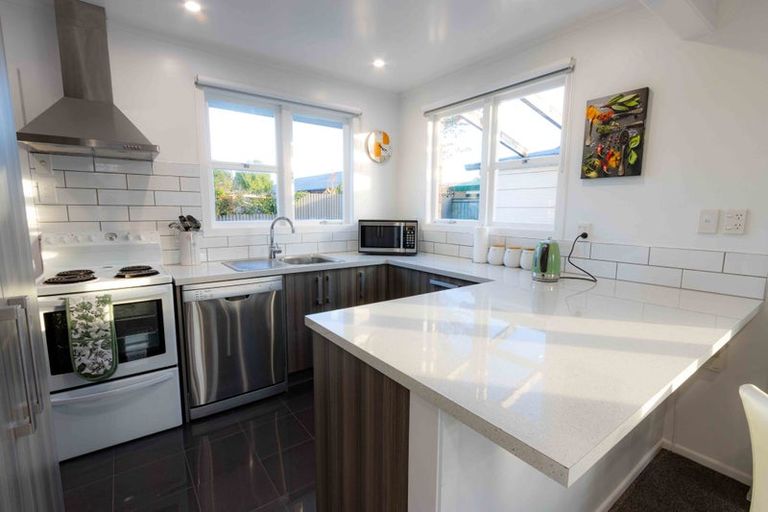 Photo of property in 6a Patricia Avenue, Hamilton East, Hamilton, 3216