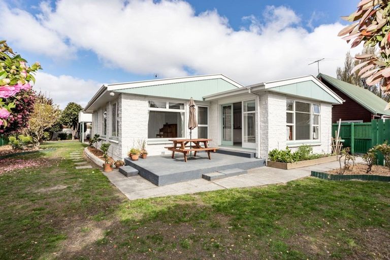 Photo of property in 143 Grahams Road, Burnside, Christchurch, 8053
