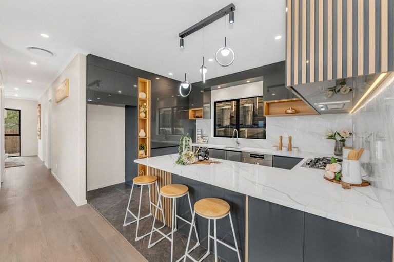 Photo of property in 30 Adamson Road, Flat Bush, Auckland, 2019