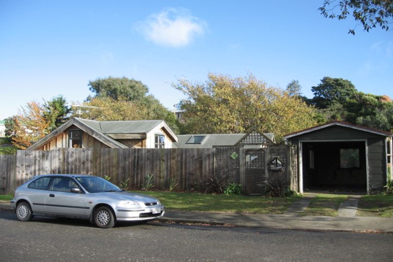 Photo of property in 48 Margaret Road, Raumati Beach, Paraparaumu, 5032