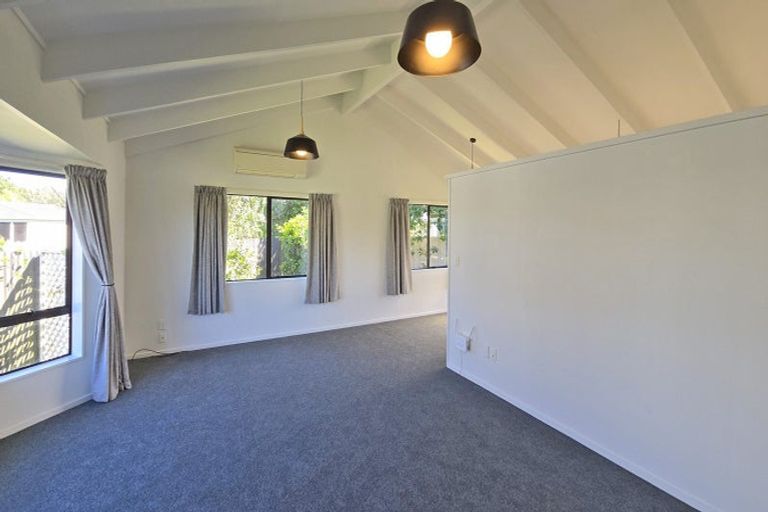 Photo of property in 36 Whiting Crescent, Greenmeadows, Napier, 4112