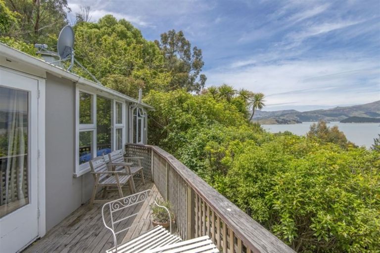 Photo of property in 1091 Dyers Pass Road, Governors Bay, Lyttelton, 8971
