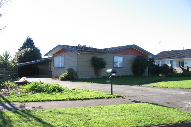 Photo of property in 25 Abraham Crescent, Milson, Palmerston North, 4414