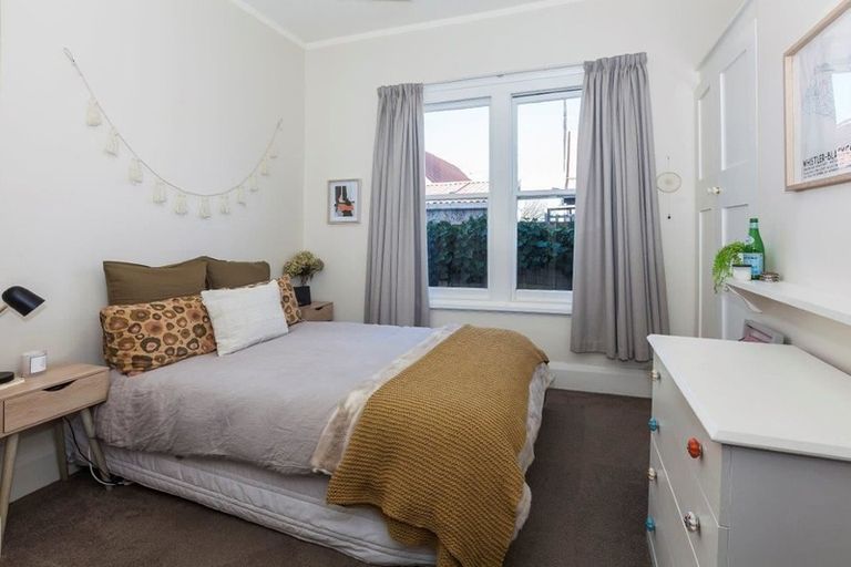 Photo of property in 216 Springfield Road, St Albans, Christchurch, 8014