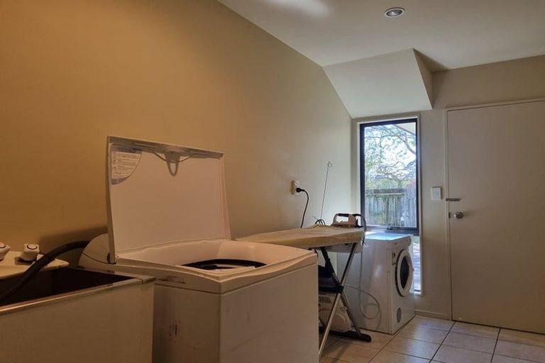 Photo of property in 36d Shelter Grove, Frankleigh Park, New Plymouth, 4310
