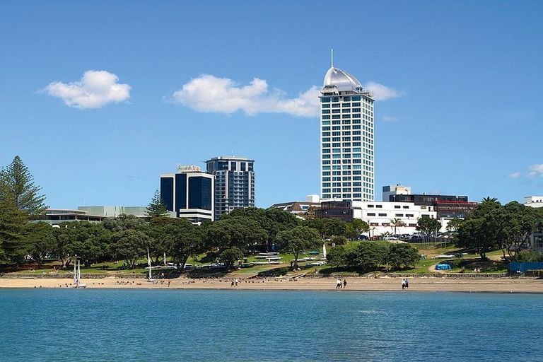 Photo of property in Sentinel Apartments, 1403/3 Northcroft Street, Takapuna, Auckland, 0622