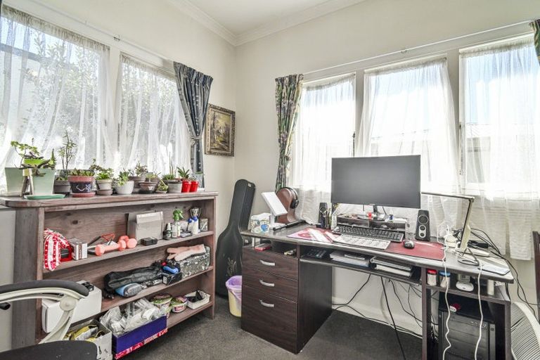 Photo of property in 407 Burnett Street, Mahora, Hastings, 4120