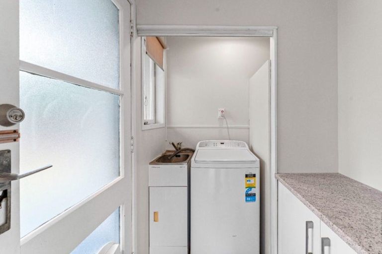 Photo of property in 7 Rainbow Place, Wattle Downs, Auckland, 2103