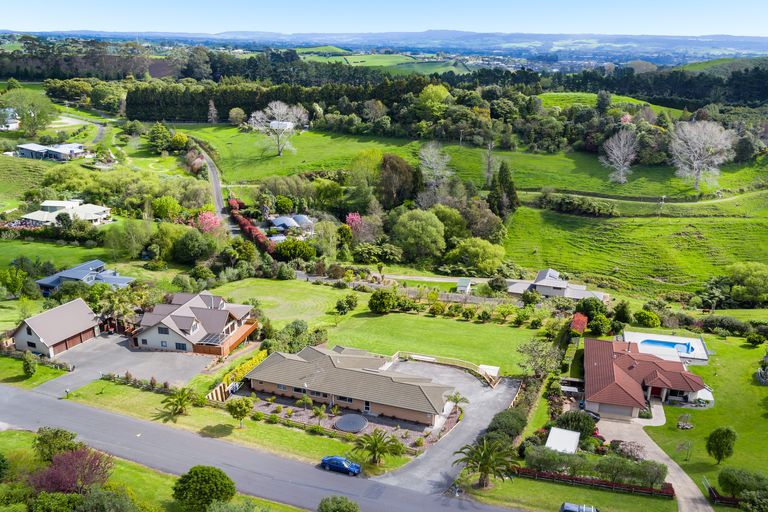 Photo of property in 19 Roger Guy Place, Welcome Bay, Tauranga, 3175