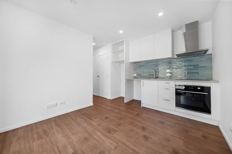 Photo of property in 21 Bannister Street, Jacks Point, Queenstown, 9371