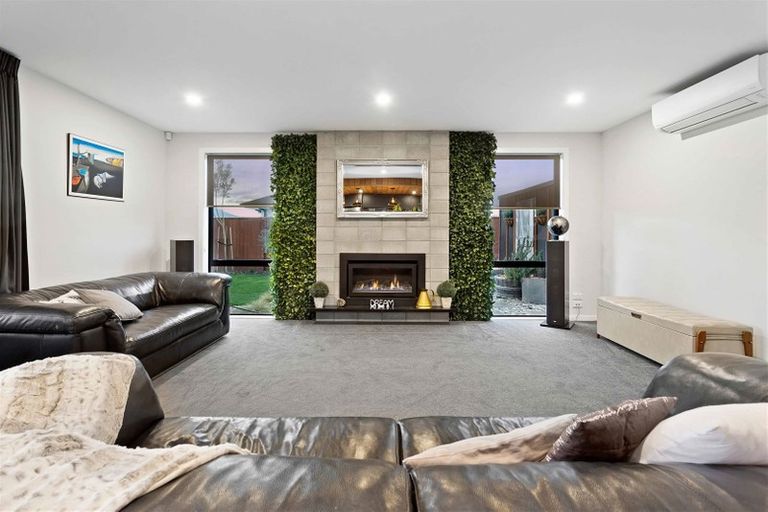 Photo of property in 21 Blair Place, Kaiapoi, 7630