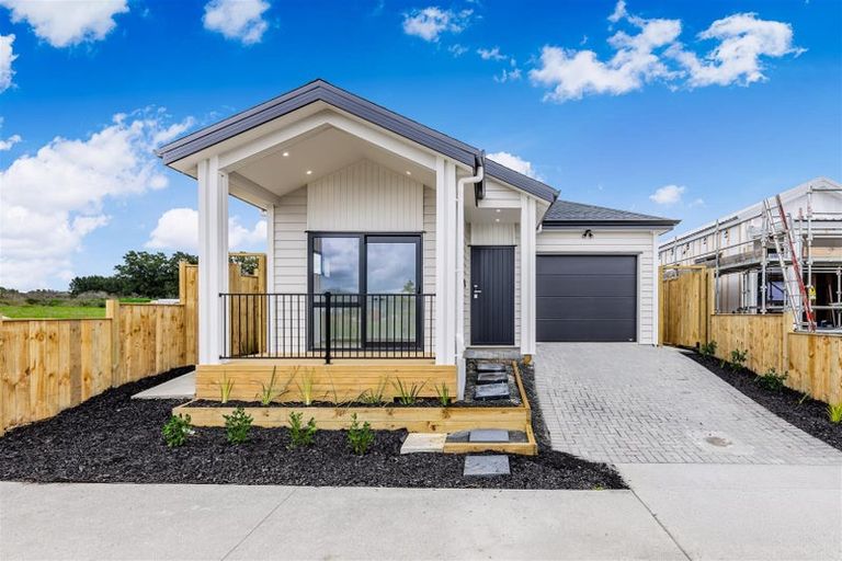 Photo of property in 14 Marino Street, Karaka, 2578