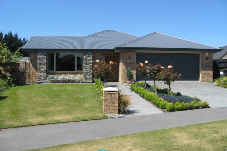 Photo of property in 14 Falconridge Place, Shirley, Christchurch, 8061