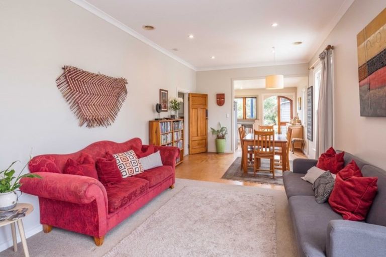 Photo of property in 47 Derwent Street, Island Bay, Wellington, 6023