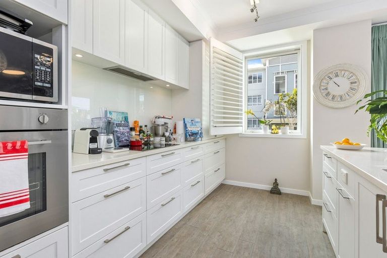 Photo of property in 73 Panorama Heights, Orewa, 0931