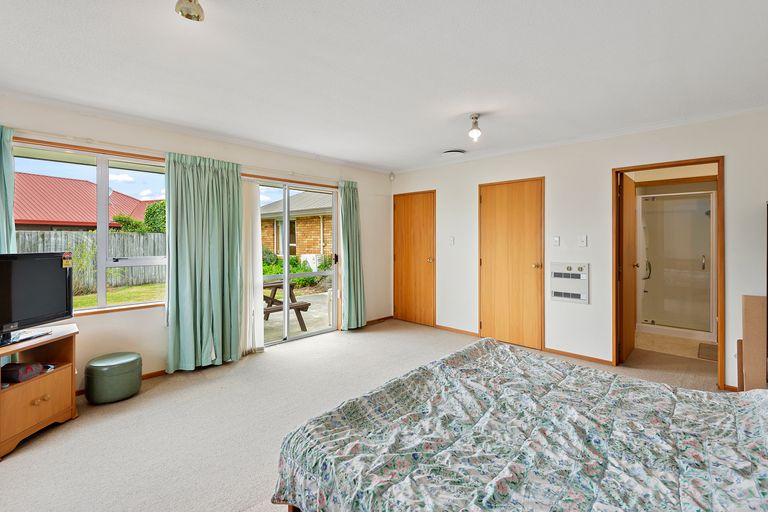 Photo of property in 107 Reynolds Avenue, Bishopdale, Christchurch, 8053