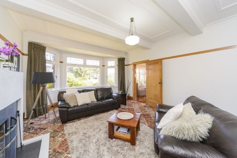 Photo of property in 217 Fitzherbert Avenue, West End, Palmerston North, 4410