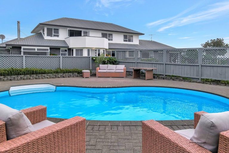 Photo of property in 61 Whatapaka Road, Karaka, Papakura, 2580